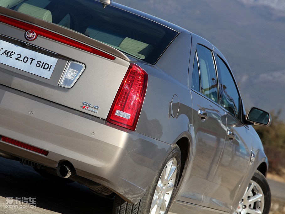 2011SLSِ 2.0T 
