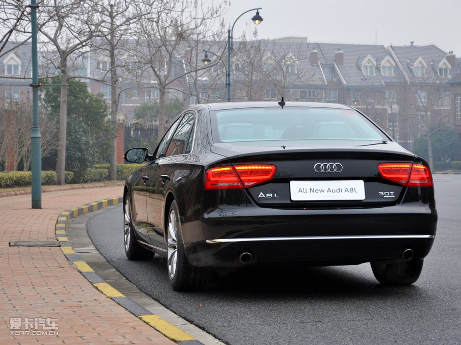 2011?yun)WA8 3.0TFSI F(245kW)