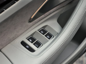 20113.0TFSI F(245kW) п؅^