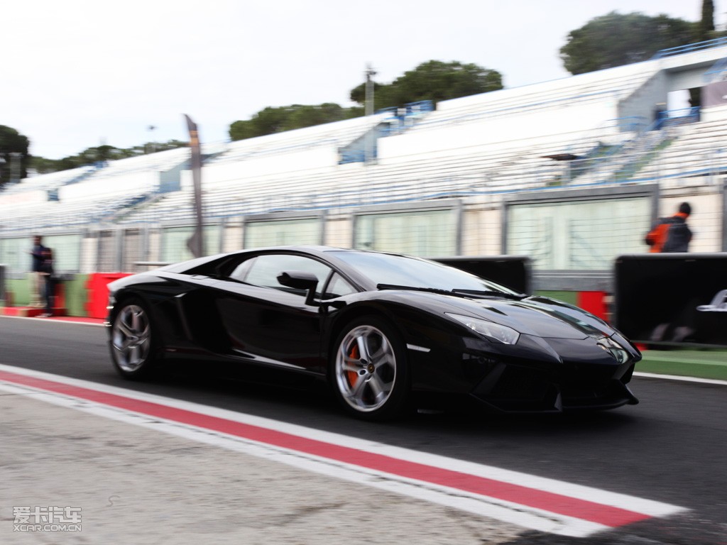 2011Aventador LP 700-4