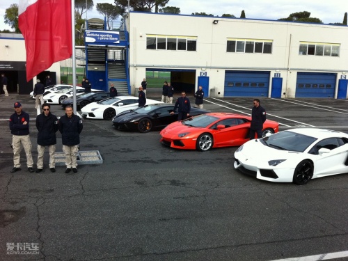兰博基尼Aventdor LP700-4