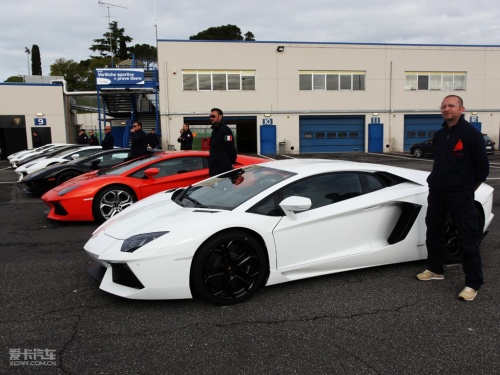 兰博基尼Aventdor LP700-4