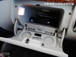 奔驰 唯雅诺