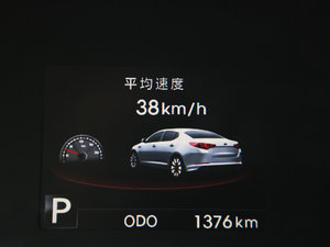 2011款2.4L TOP 自动 中控区