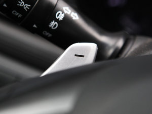 2011款2.4L TOP 自动 中控区