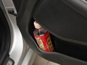 2011款2.4L TOP 自动 空间座椅