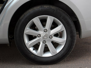 2011款1.5L 手动精英版 细节外观