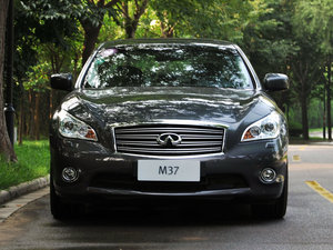 2011款M37 整体外观