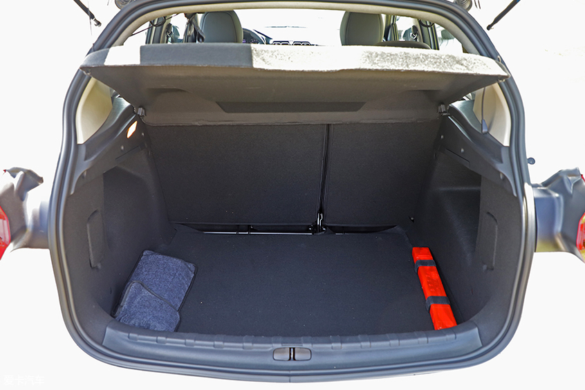 东风雪铁龙2019款C3-XR 东风雪铁龙2019款C3-XR