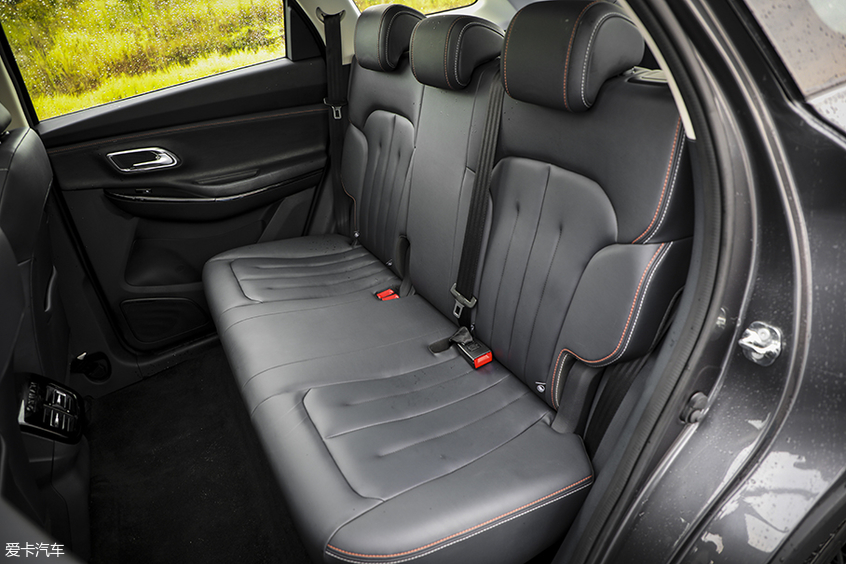 搶先體驗長安歐尚X7空間部分