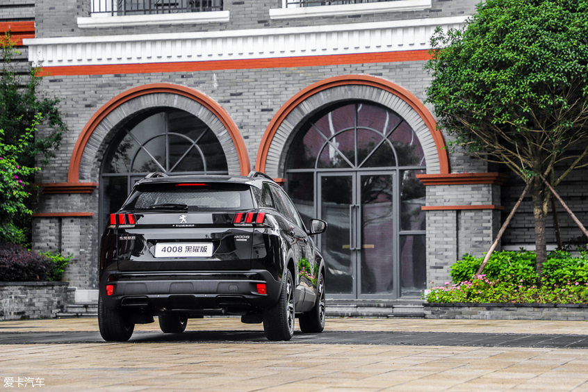 实拍东风标致4008黑耀版:外观