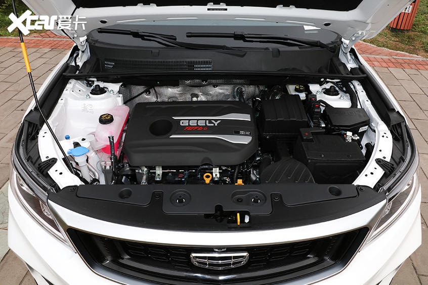 吉利遠景X6：空間/動力