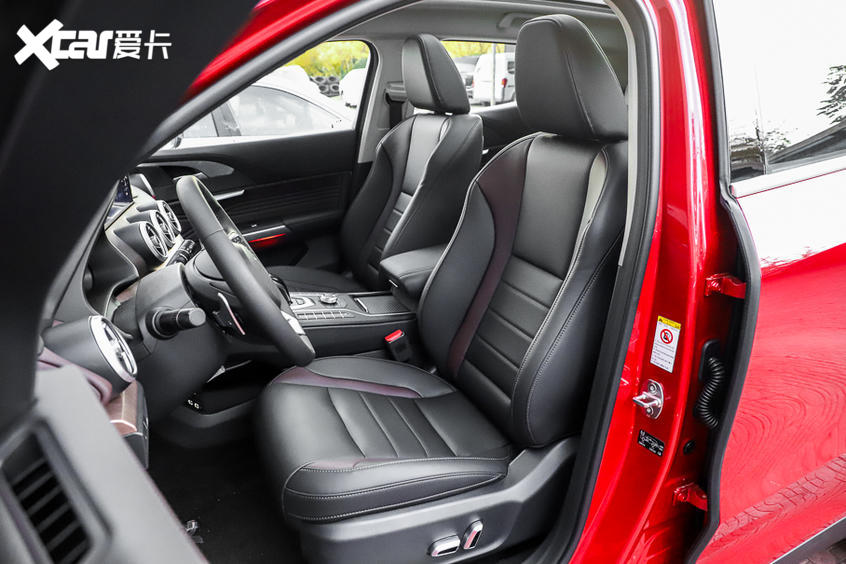 WEY VV5實拍：空間