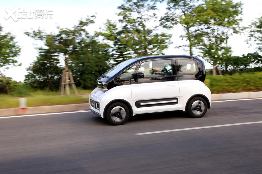 新宝骏2020款新宝骏E300
