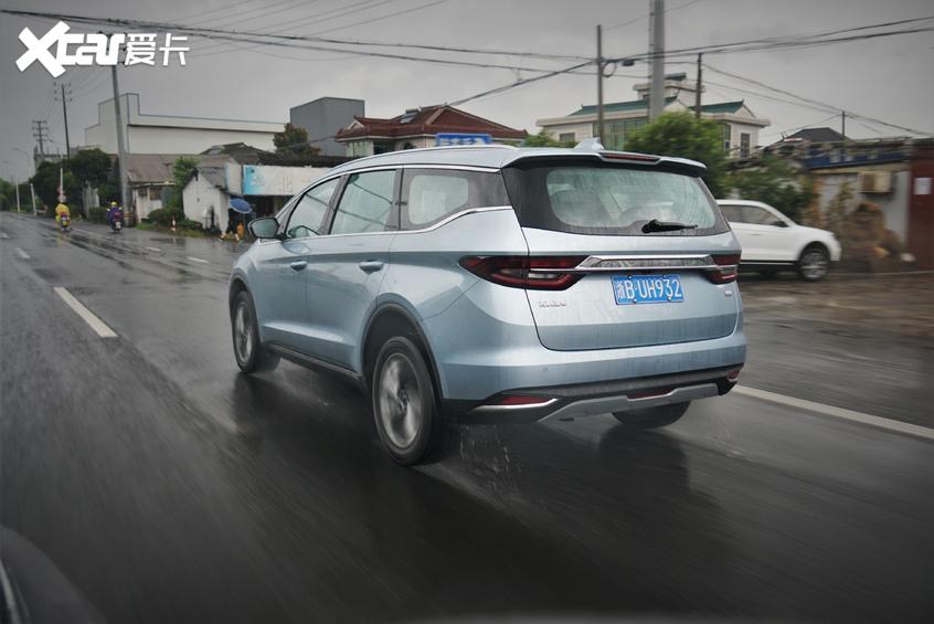 吉利汽车2021款嘉际