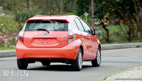 试驾丰田prius C