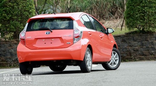 试驾丰田prius C