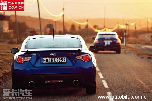 试驾斯巴鲁BRZ和MINI COOPER S COUPE