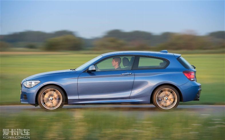 2011R1ϵM 1-Series M Coupe