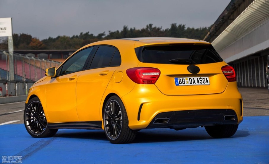 ¹͵-ǱݡڱA45 AMG̺ıAMGƷĪ˹(Tobias Moers)¶ŪЦݡڰҰڸʻλϣλAMGзŵĸô͵ģٵڻǲڵģҲܼʻ!ðɣܺ...