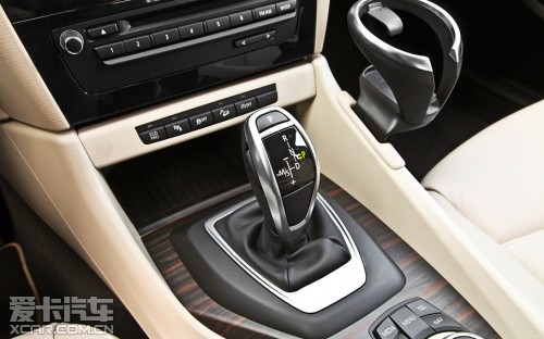 路虎揽胜极光/奥迪A4 Allroad/宝马X1对比测试