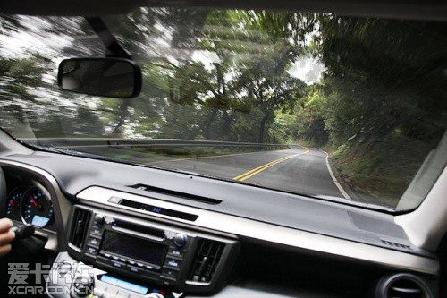 一汽丰田2012款RAV4