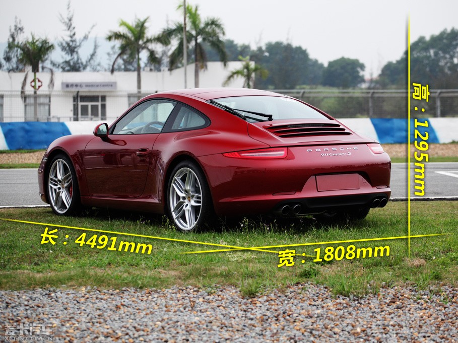 > 爱卡试驾保时捷911 carrera s