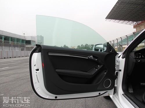 奥迪2012款奥迪RS5