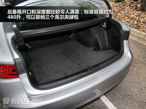 爱卡海外首试第三代雷克萨斯IS
