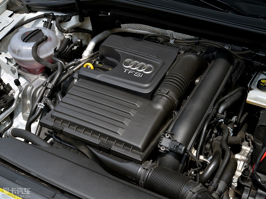 2014WA3 Limousine(M) Sedan