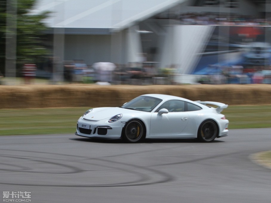 
ǸԵĻôһ˵ŵٶȽڣGoodwood Festival of SpeedֱӼΪFoSһһӢ˹ŵ¾еĳʢ1993״Ѿ𽥷չϹģ԰ᡣھɽHill Climb...