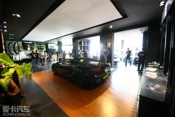 定制去处 上海彼斯博克汽车俱乐部开业