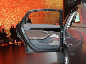 2019��W��A8 �Ϻ�܇չ