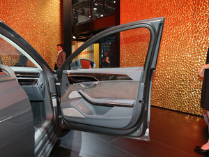 2019��W��A8 �Ϻ�܇չ