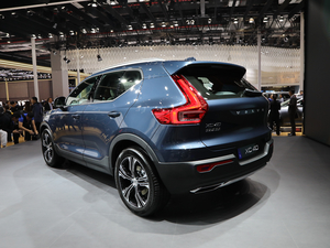 2020ֶXC40 Ϻչ