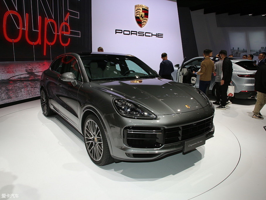 2020Cayenne Coupe 