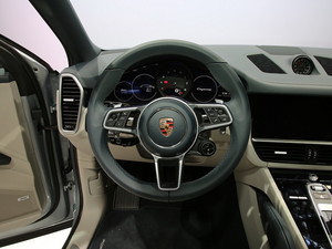 2020Cayenne Coupe Ϻ܇չ