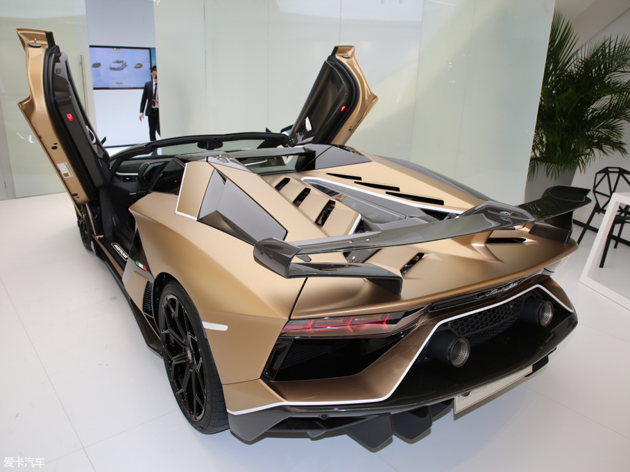 2019Aventador 