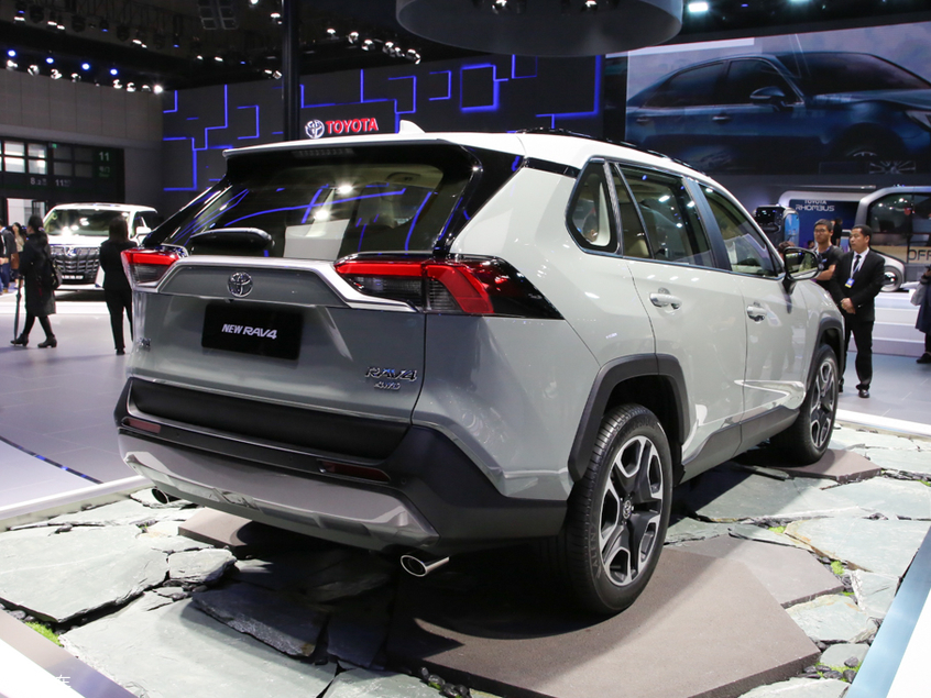 一汽丰田2019款RAV4