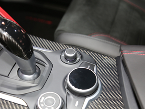 2019Stelvio˹̹S Ϻ܇չ