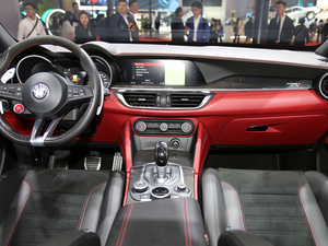 2019Stelvio˹̹S Ϻ܇չ