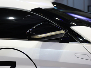 2015Lykan HyperSport Ϻ܇(ch)չ