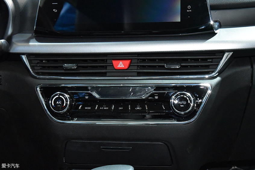 東南DX5靜態(tài)評測