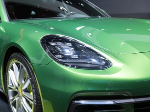 2019Turbo S E-Hybrid Ϻ܇չ