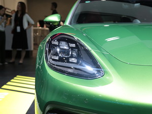 2019Turbo S E-Hybrid Ϻ܇չ