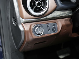 2020κ VV7-PHEV Ϻ܇չ