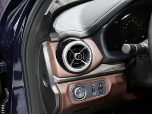 2020κ VV7-PHEV Ϻ܇չ