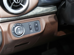 2020κ VV7-PHEV Ϻ܇չ