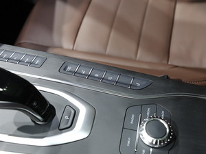 2020κ VV7-PHEV Ϻ܇չ