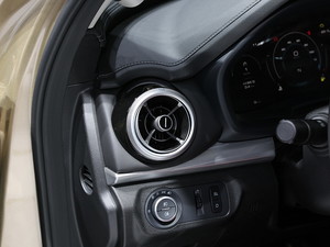 2020κ VV7 GT-PHEV Ϻ܇չ